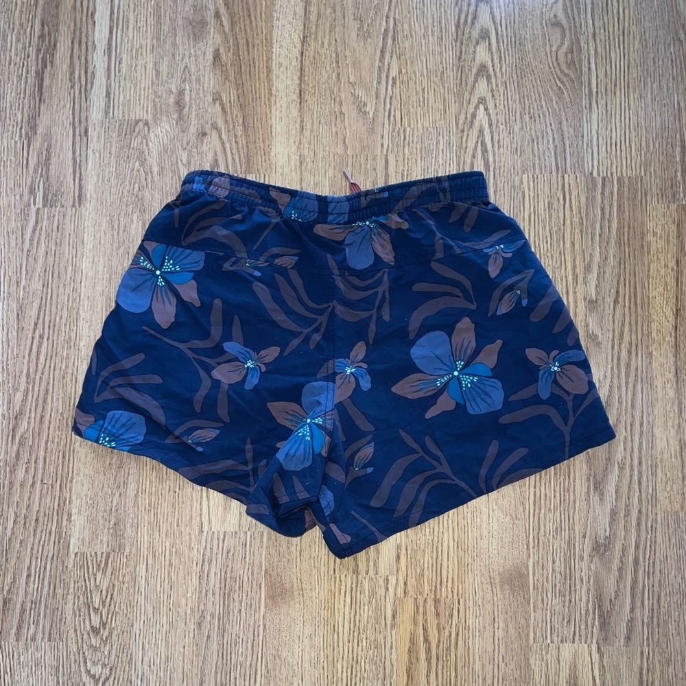 Patagonia Shorts - Picture 5 of 5